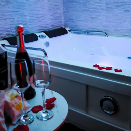 Qt & Luxury 4* ローマ