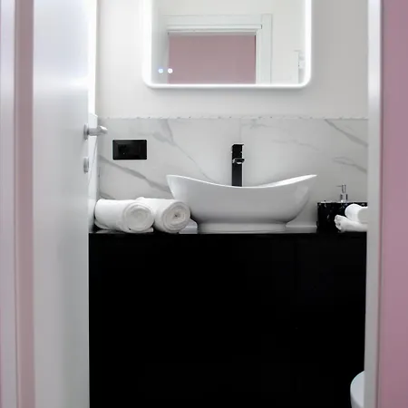 Affittacamere Qt & Luxury 4*